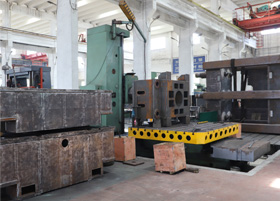 液壓機(jī)廠家車(chē)間展示