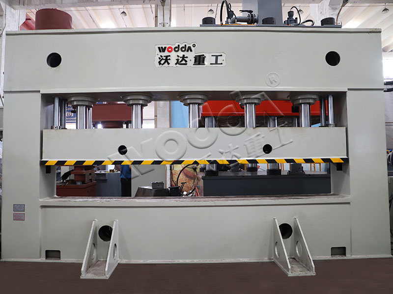 集裝箱頂板成型液壓機(jī)報(bào)價(jià) 集裝箱頂板成型液壓機(jī)報(bào)價(jià)