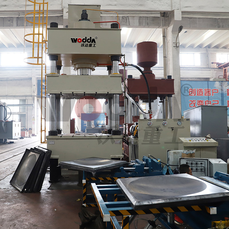 500噸不銹鋼水箱板液壓機 500噸不銹鋼水箱板液壓機