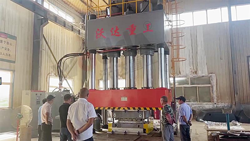 1500t四柱液壓機廠家800 1500t四柱液壓機廠家