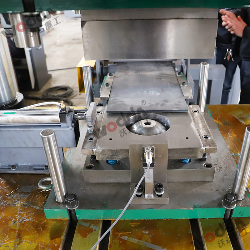 630噸錨桿托盤(pán)液壓機(jī)模具 630噸錨桿托盤(pán)液壓機(jī)模具