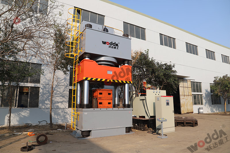 2000噸液壓機廠家怎么選擇? 2000噸液壓機廠家怎么選擇?