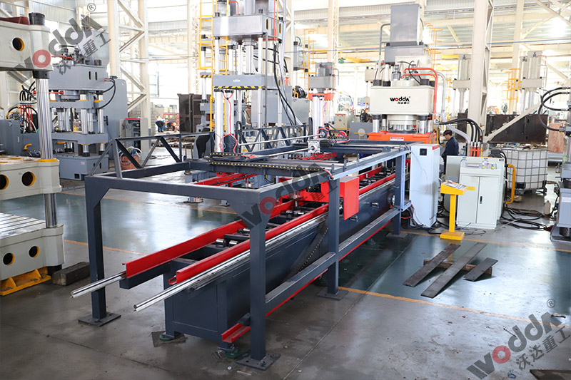 400噸錨桿托盤液壓機(jī)+送料機(jī) 400噸錨桿托盤液壓機(jī)+送料機(jī)