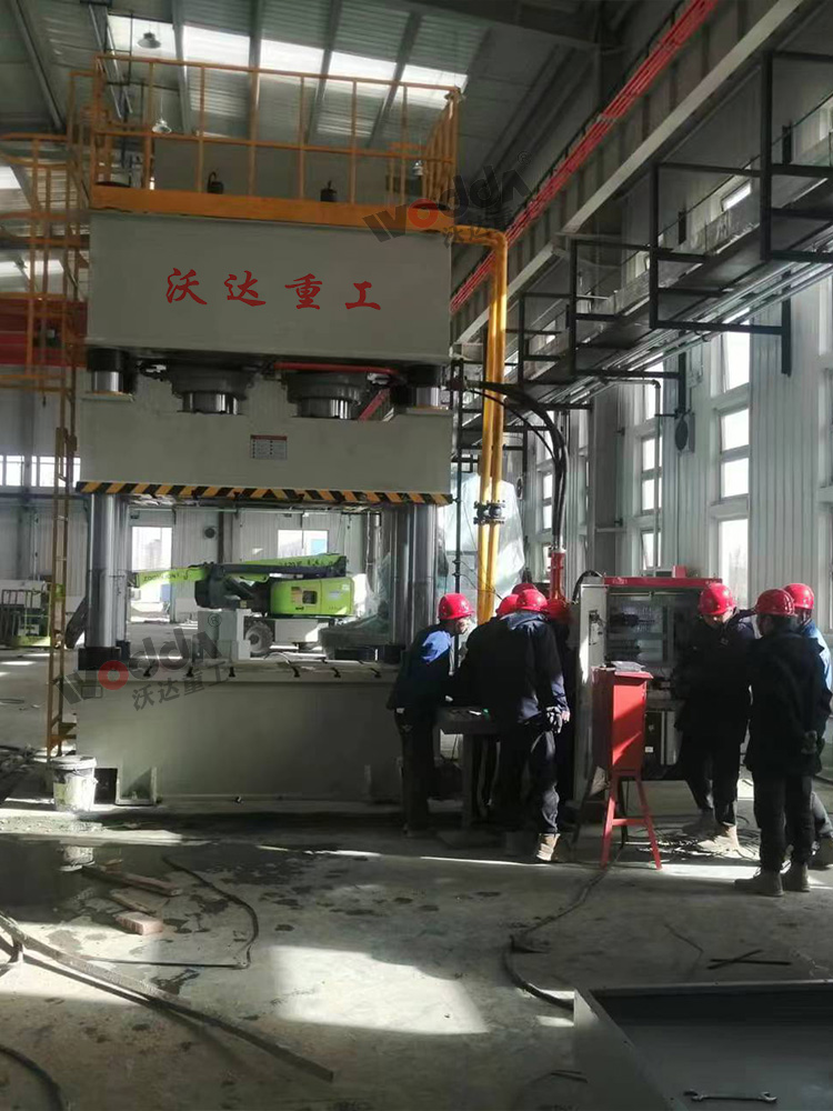 1000噸四柱液壓機現(xiàn)場調(diào)試 1000噸四柱液壓機現(xiàn)場調(diào)試