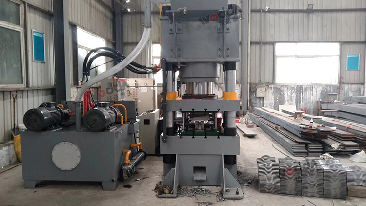 礦用錨桿托盤(pán)液壓機(jī)(三梁四柱液壓機(jī)) 礦用錨桿托盤(pán)液壓機(jī)(三梁四柱液壓機(jī))