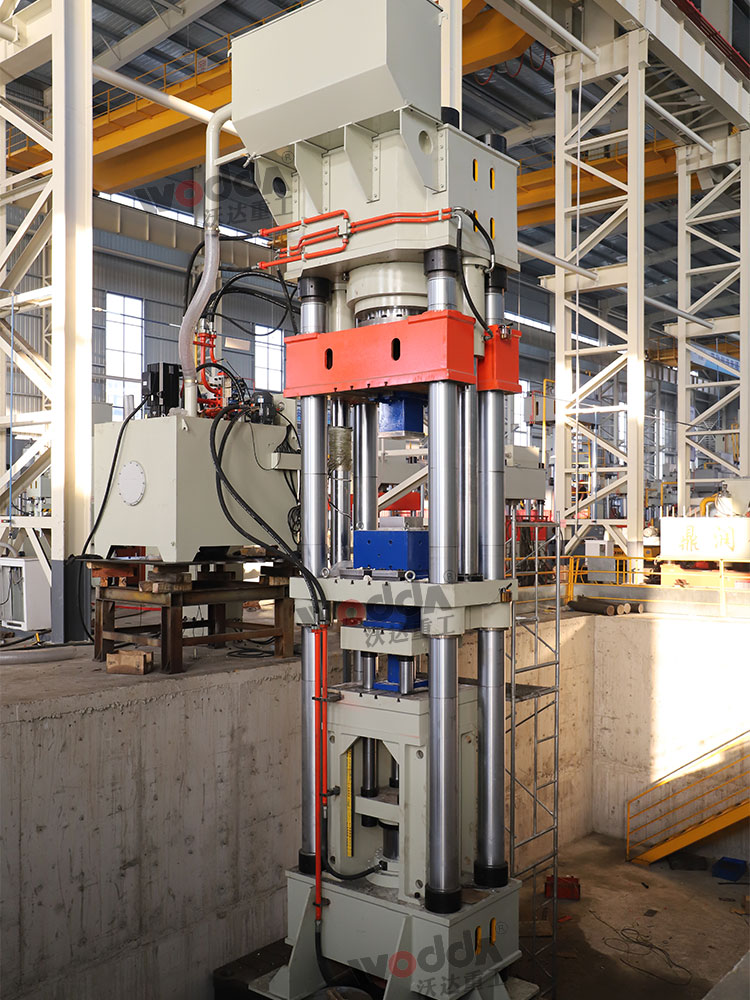 1000噸莫來(lái)石匣缽液壓機(jī)車間實(shí)拍 1000噸莫來(lái)石匣缽液壓機(jī)車間實(shí)拍