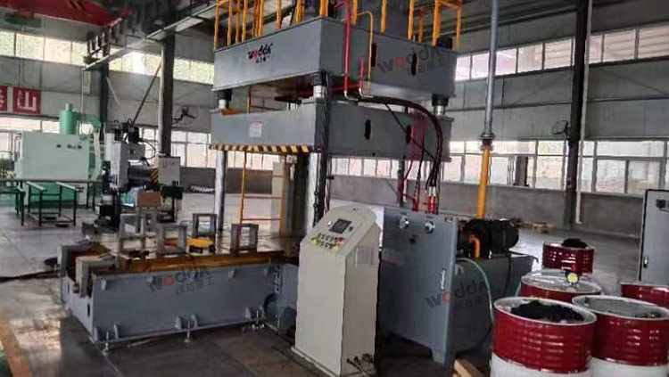 160噸輪胎模具試驗機客戶現(xiàn)場 160噸輪胎模具試驗機客戶現(xiàn)場