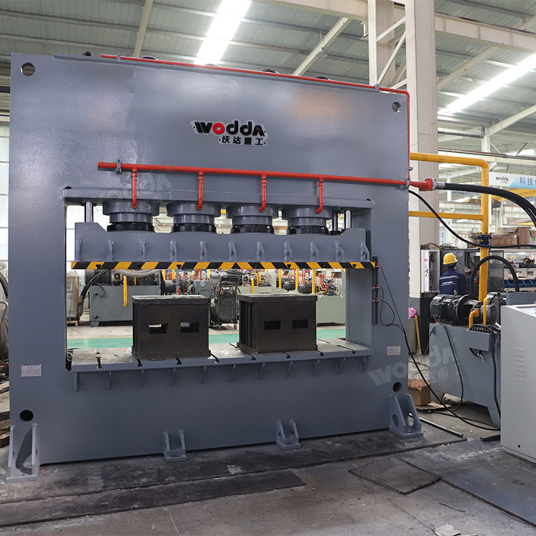 630噸龍門液壓機 630噸龍門液壓機