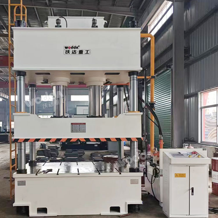 400噸四柱液壓機(jī) 400噸四柱液壓機(jī)