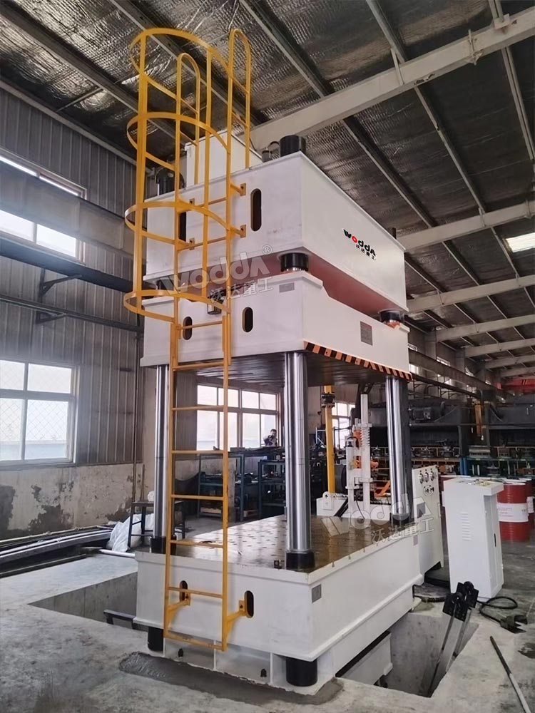 500噸液壓墊拉伸機(jī) 500噸液壓墊拉伸機(jī)