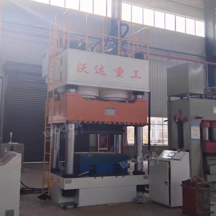 1600噸木屑托盤成型液壓機(jī) 1600噸木屑托盤成型液壓機(jī)