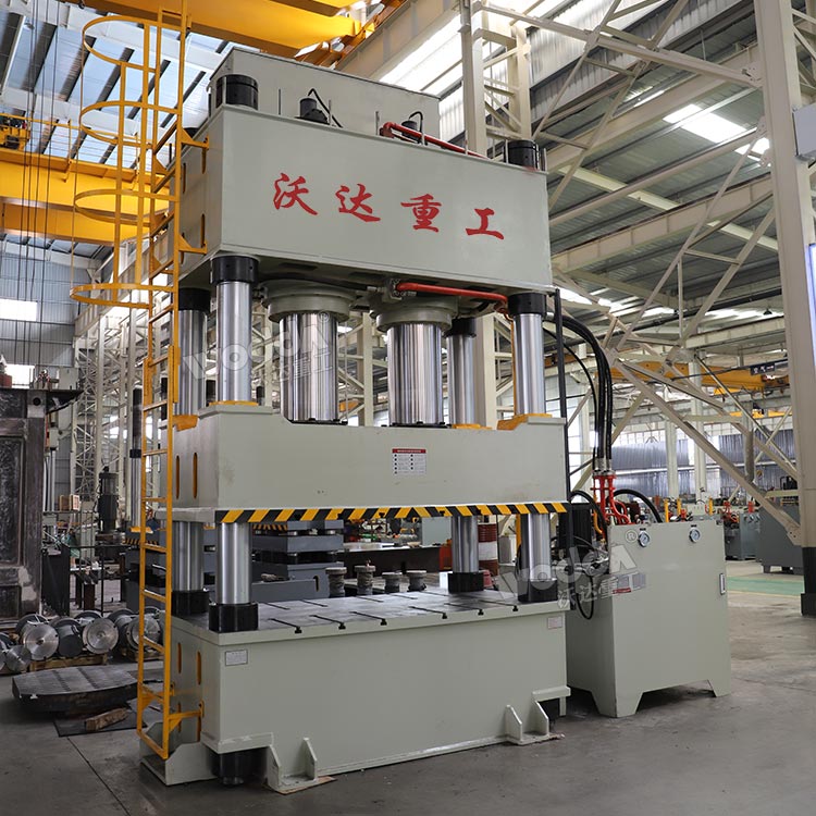 四柱液壓機(jī) 四柱液壓機(jī)