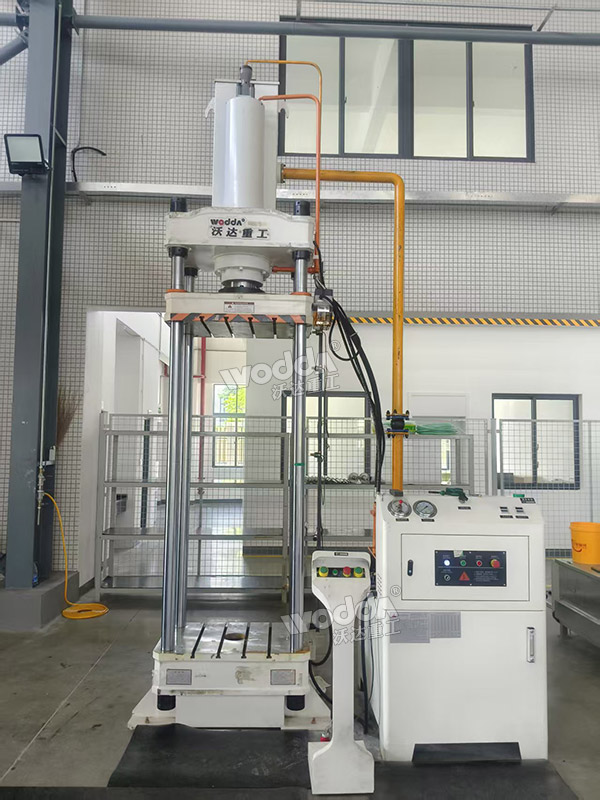 200噸液壓機(jī)