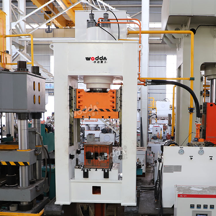 400噸框架式液壓機