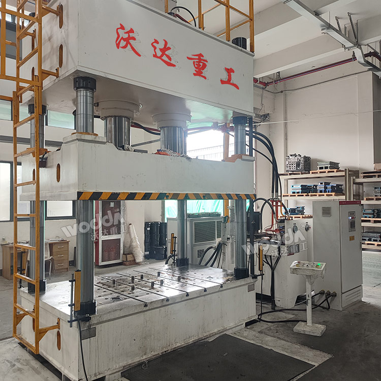 500噸四柱液壓機(jī)（液壓墊）