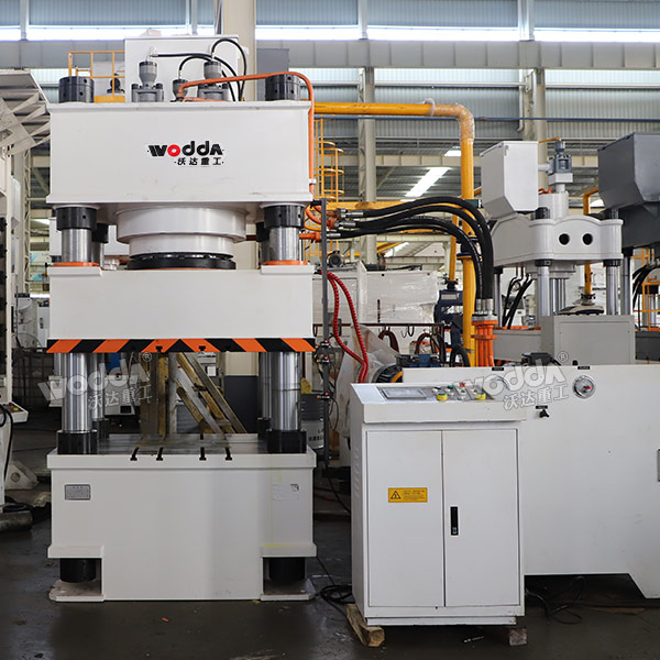 630噸四柱液壓機(jī)