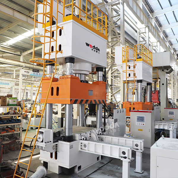 伺服1000噸四柱液壓機