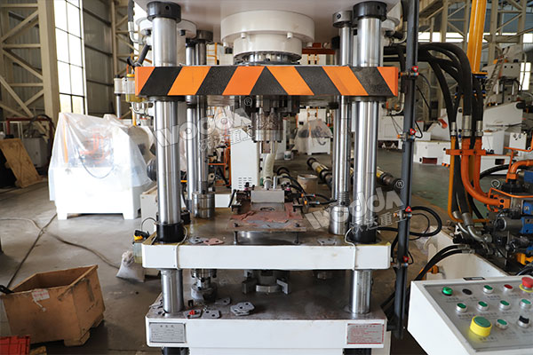 120噸四柱液壓機