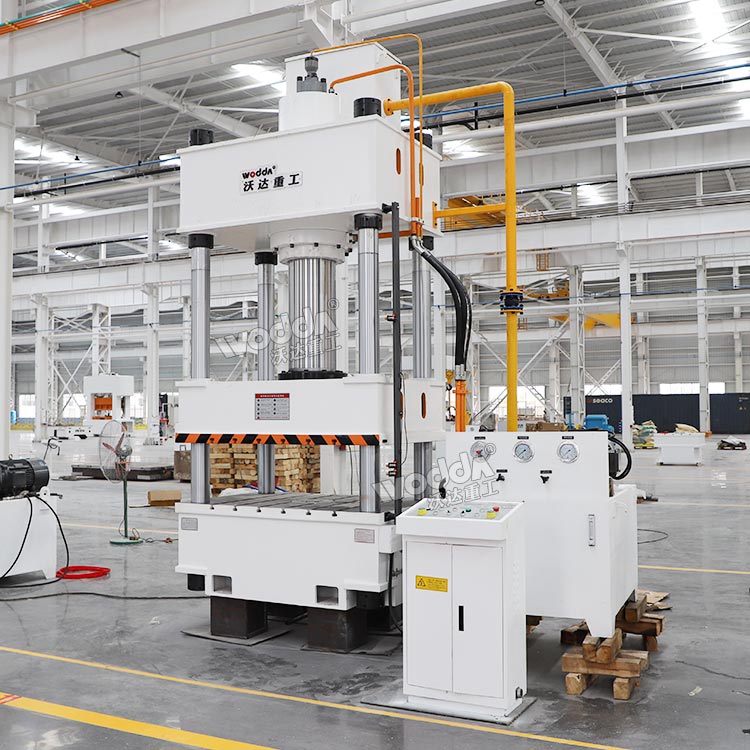 315噸四柱三梁液壓機(jī)