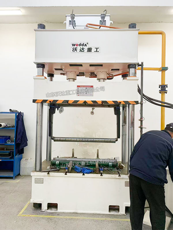 200噸高壓電控箱成型液壓機(jī)