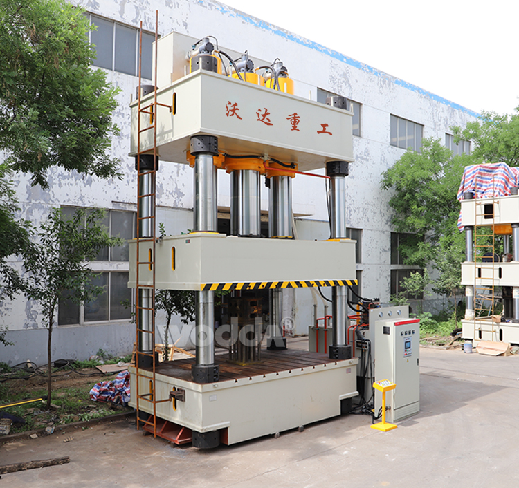 1800噸四柱液壓機